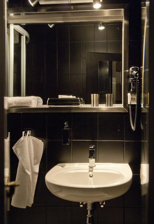 Hotel 12 Bodensdorf Room photo
