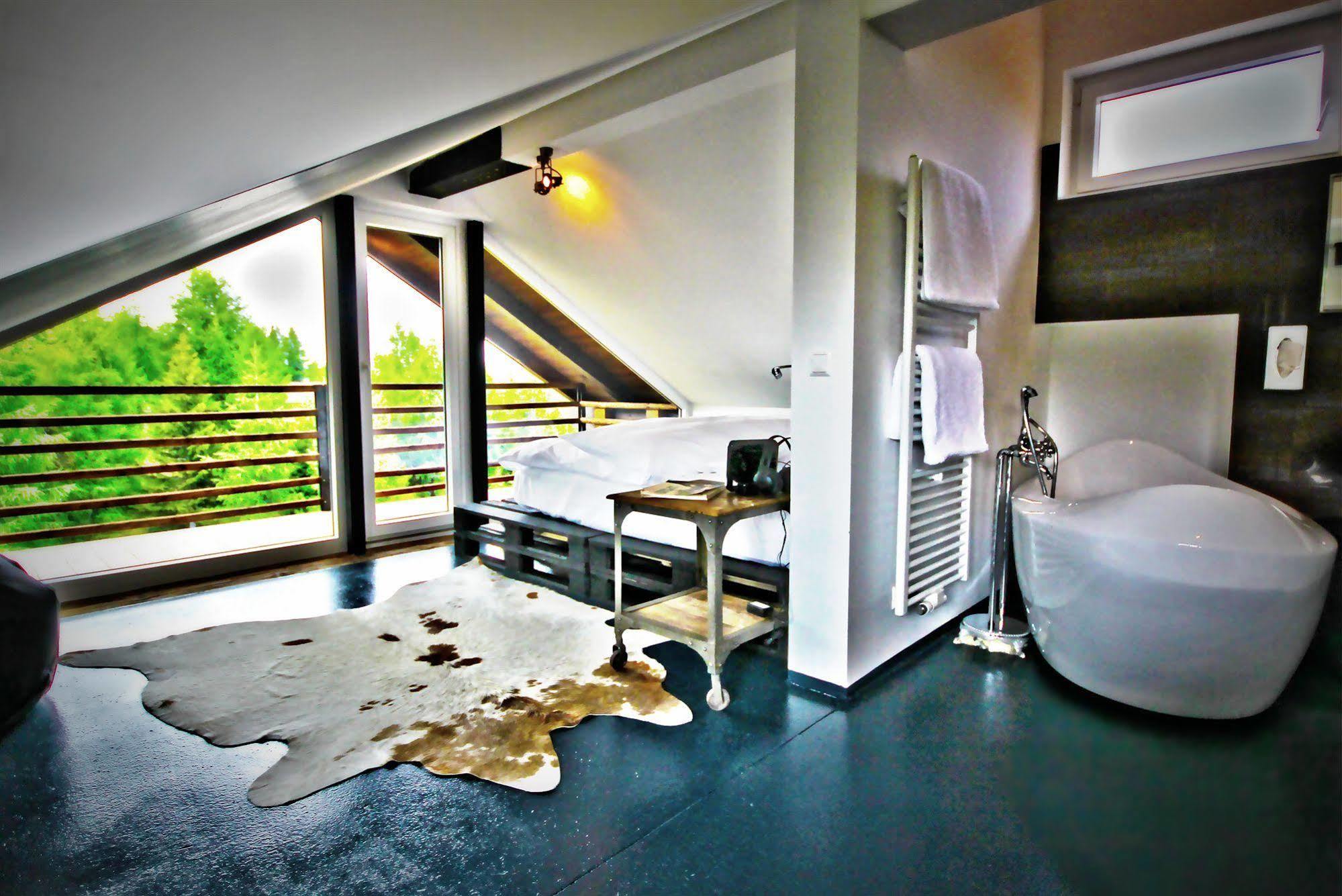 Hotel 12 Bodensdorf Exterior photo